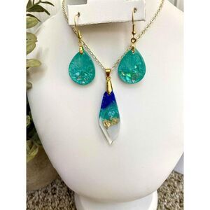 Handmade Resin Ocean Wave Jewelry Set – Blue Teardrop Pendant Jewelry Set